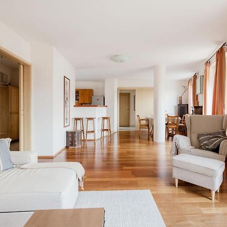 Bright And Spacious Penthouse W/ Terrace & Parking Budapesta Exterior foto