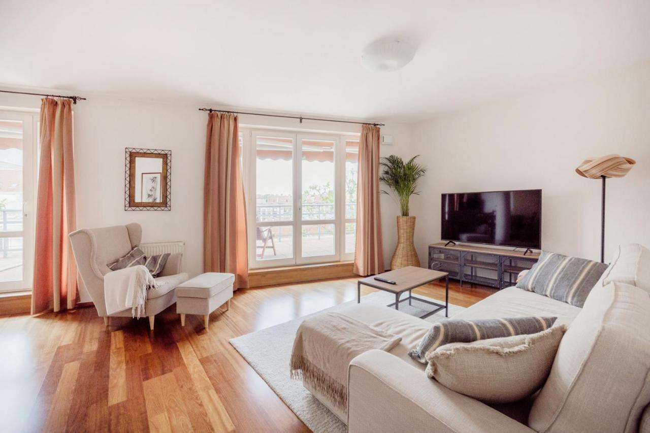 Bright And Spacious Penthouse W/ Terrace & Parking Budapesta Exterior foto